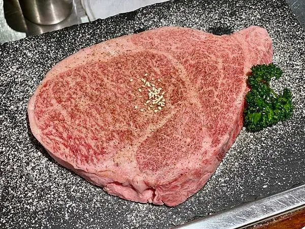 [大直美食] 大腕燒肉專門店 米其林一星燒肉 隱藏版菜單-A5和牛法拉利 職人代烤炭火燒烤 #大直劍南路美食 @