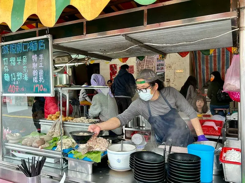 【宜蘭美食】跟著在地人吃美食～城隍廟口切仔麵店、西門豆花。（宜蘭城隍廟美食 x 宜蘭銅板小吃）
