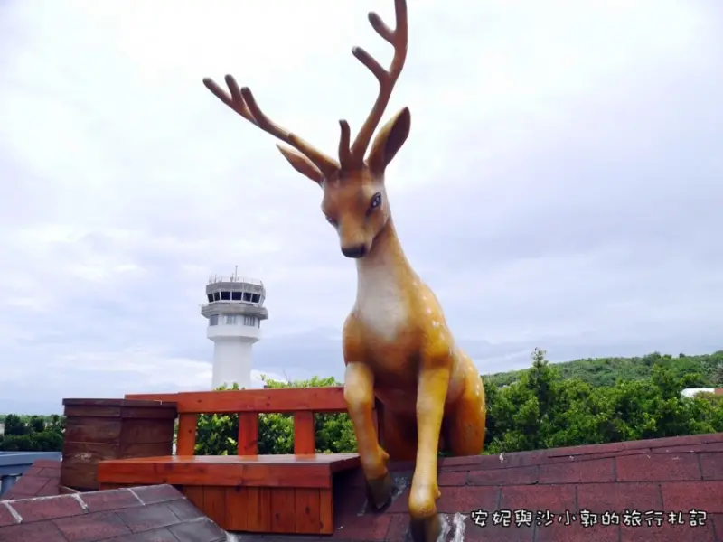 【綠島IG打卡點】梅花鹿專賣店  來吃脆皮鹿蛋燒  必拍小木屋上超萌小鹿斑比