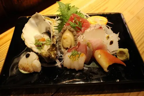 【東區美食推薦】日式無菜單料理推薦/超人氣巷弄美食日式居酒屋/新鮮食材精緻味道-微風建一食堂