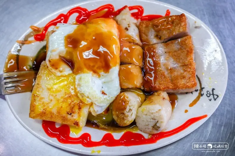  台中火車站周邊人氣小吃：王家菜頭粿糯米腸/ WalkerLand窩客島整理提供 未經許可不可轉載