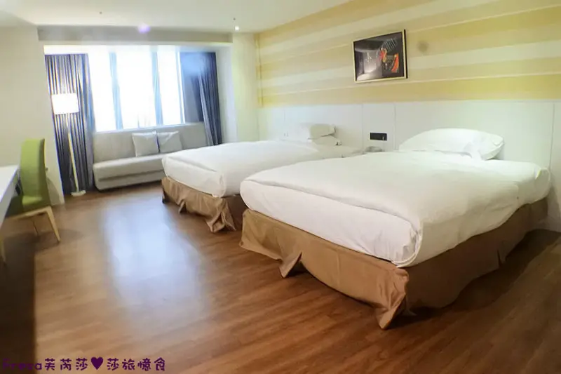 屏東飯店【薇米文旅】屏東火車站/公園/購物百貨散步五分鐘.緊鄰屏東夜市.生活機能超便捷│附設停車場│會議室