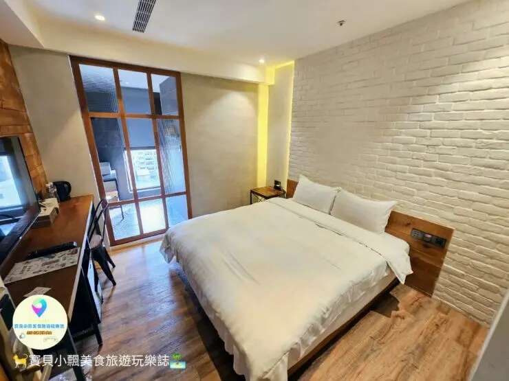 [旅宿]台中 近台中火車站 台中三井lalapor 大魯閣新時代購物中心 生活機能交通方便 Old School 田中央旅店