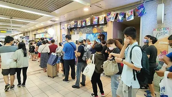 30 ice cream (3546冰淇淋)｜無敵爆份量冰淇淋，一球是別人家的三球份量！台北地下街必吃美食