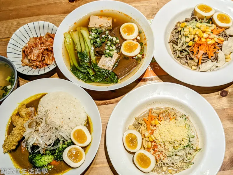 【台中食記】老三良麵 - 位在松竹捷運站附近的文青小店，打破涼麵創新吃法