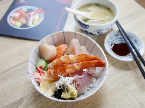 大稻埕 | 漁匠甘霖 迪化街永樂市場內生魚丼飯專賣店