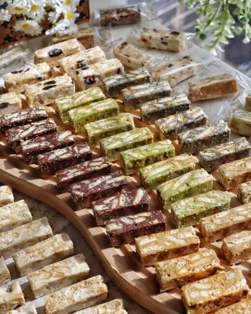 【台中食記】網路超夯團購『米之朵』酥鬆軟Q越吃越涮嘴的酥糖老少咸宜，送禮大方，上班這檔事節目推薦！