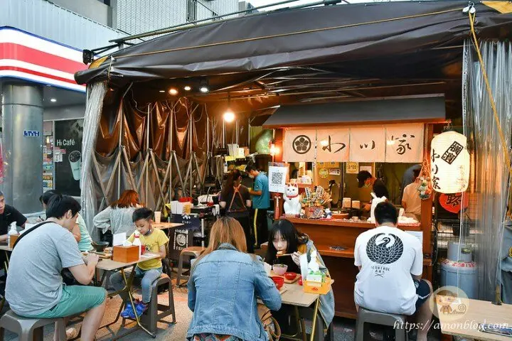 超人氣夜市排隊美食，爆漿起士牛肉丸佐香濃咖哩，好吃到不行!