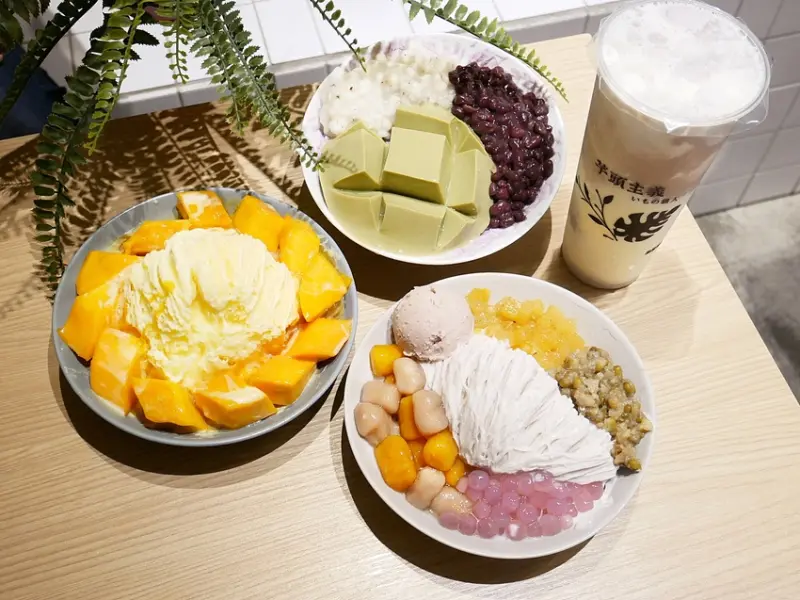 嘉義韓系冰品推薦，雪花冰每片都超細緻，口味豐富選擇多還能自由搭配，高人氣抹茶豆腐和芋珍珠必吃-芋頭主義