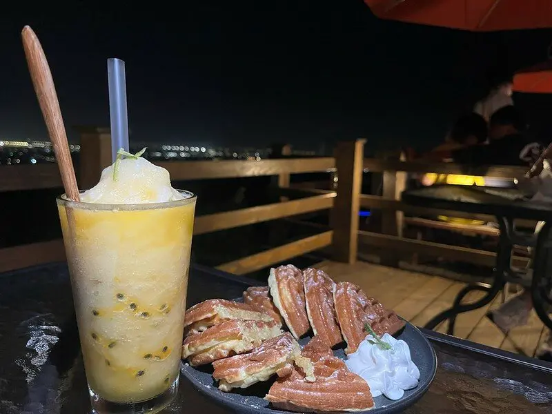 桃園食記｜151高地景觀咖啡廳：夕陽、夜景、飛機 一次滿足/大古山桃園最美夜景