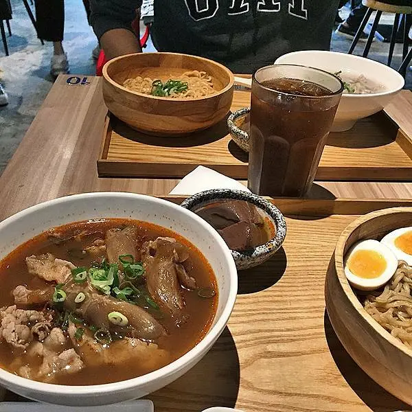 大師兄銷魂麵舖/人氣排隊麻辣麵 目前開放外帶外送了/台北中山站美食