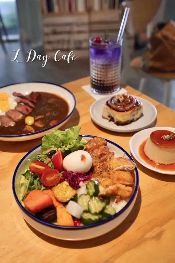 休習日 Z Day Cafe - 巷弄裡的小清新咖啡廳，必點低GI沙拉飯，還有濃郁的肉桂捲、伯爵烤布丁等著你 ! 台北六張犁美食推薦