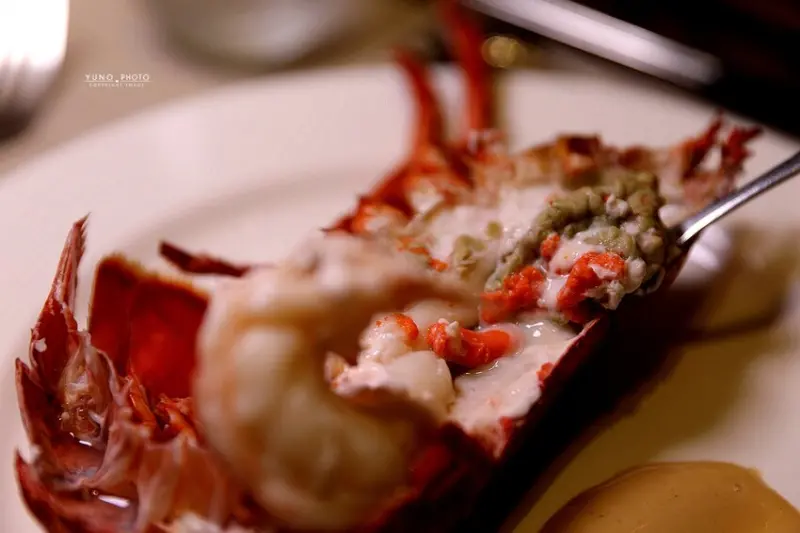 CP值爆高！預約制無菜單鐵板燒 現撈活體鮑魚龍蝦海陸套餐 質感約會慶生鐵板燒餐廳推薦│明水然鐵板燒。松山