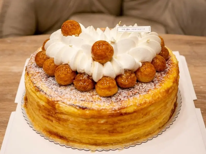 【食記】時飴approprie聖多諾黑字母千層蛋糕，千層蛋糕的極致！台北宅配美食！