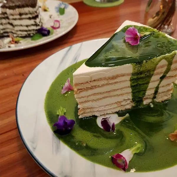 [食記]屏東IG打卡景點小白咖啡店♥巷弄裡的小清新/屏東咖啡廳/屏東下午茶