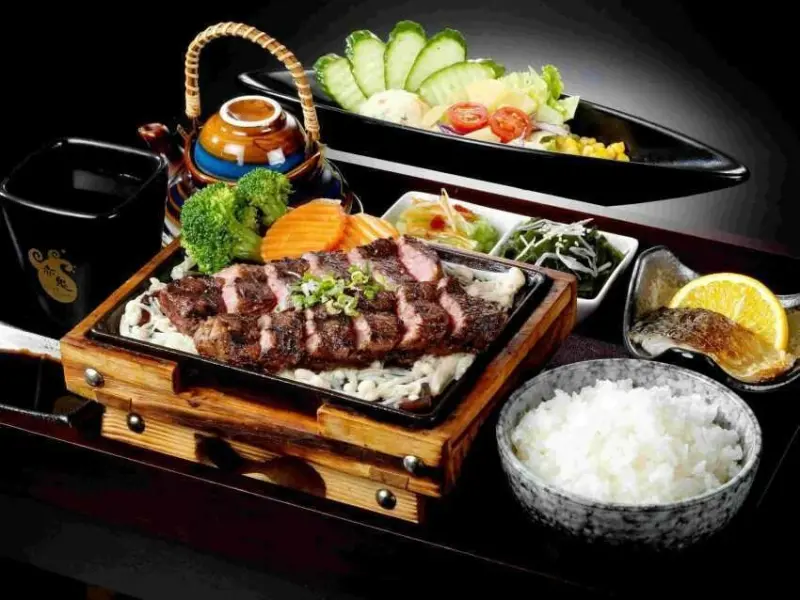 台中市西區2024台中牛排推薦｜推薦10間人氣牛排館，情侶約會、慶生聚餐看這篇！