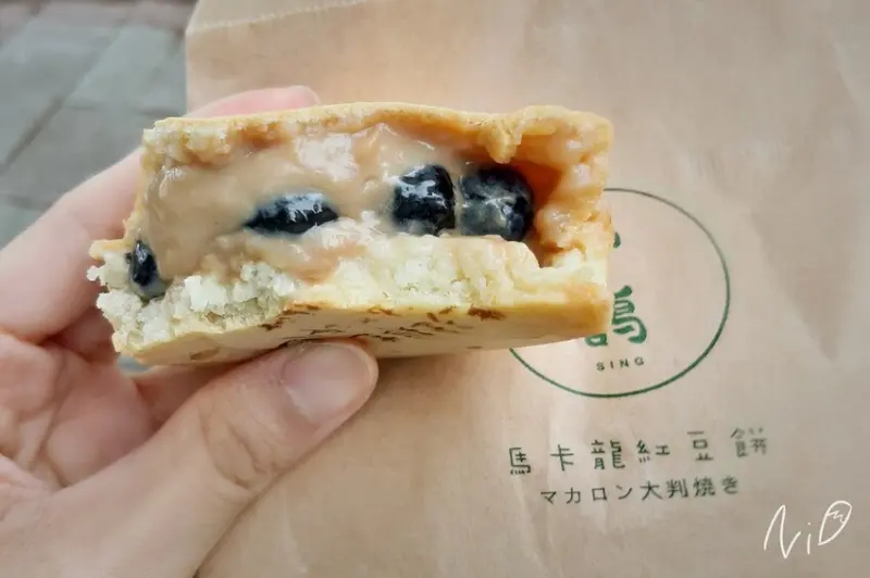 [新竹東區]小鵲sing紅豆餅-東南起家店。等待值得的夢幻又好吃紅豆餅