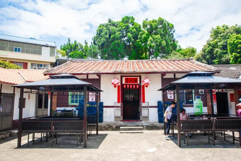 苗栗縣三義鄉穎川美食館｜七菜一湯1500元有找！藏身三合院超低調客家菜餐廳