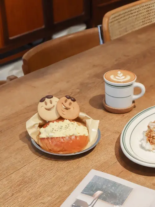可愛中分哥餅乾就在松山區 還有好吃的起司肉醬飯！