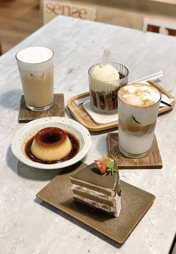 [新竹] 一想一響咖啡 Re Echo Coffee，老宅咖啡廳，咖啡、甜點都好吃～ 菜單 不限時 wifi 插座