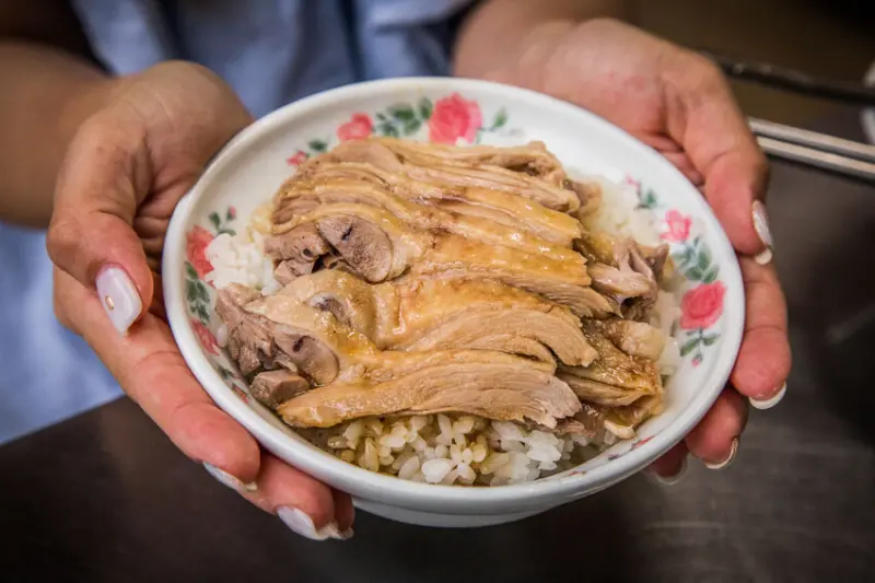 宜蘭縣羅東鎮陳記當歸鴨(創始店)｜鋪滿滿鴨肉飯只要銅板價！超佛心老字號當歸鴨湯