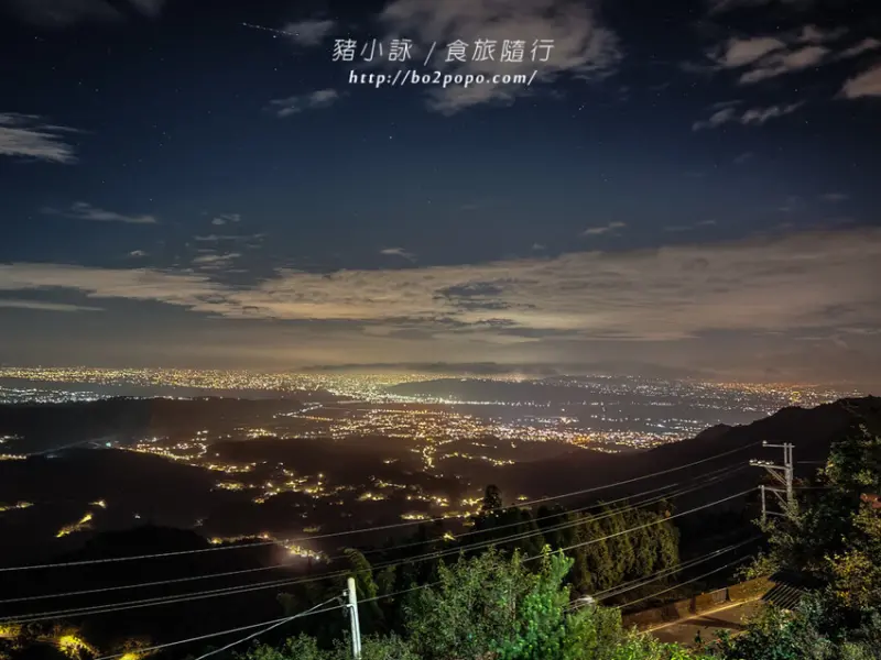 南投。竹山》望際回家。地點略偏僻但有著無敵夜景的居家型民宿