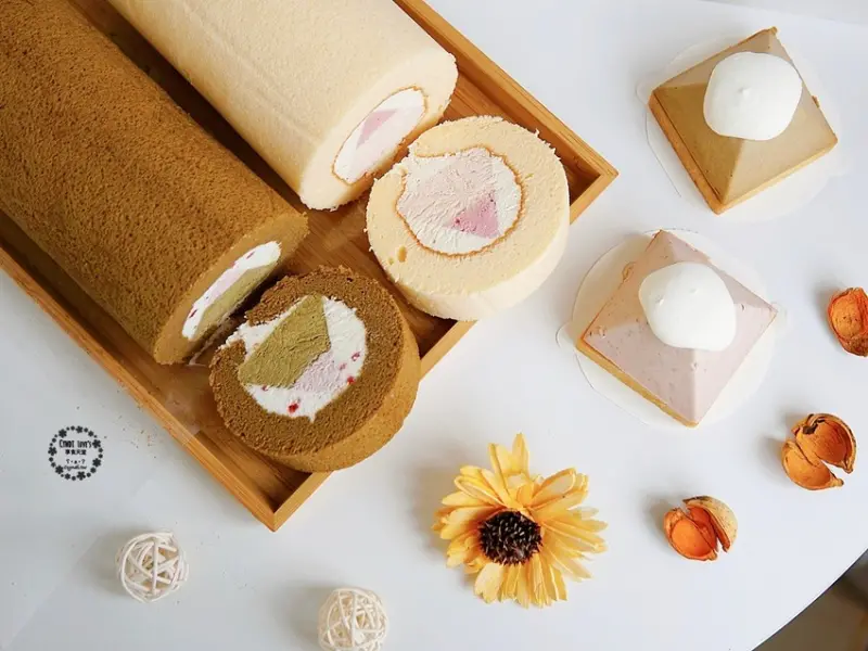 金帛手製，台中激推生乳雪糕捲真的太好吃了，漸層富士山藏在雪糕捲裡超夢幻，山型小塔也超可愛 - Cyndi loves享食天堂