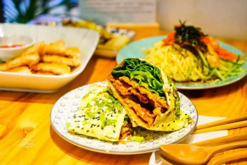 北門室食 Beimen no.40 煎餅菓子百百種 夏日炎炎吃涼麵的好所在！｜新竹美食/新竹必吃 - Cutier吃飯中 春天到了，煎餅菓子在這等你； 夏天到了，想吃涼麵時可以來； 秋天到了，來點溫熱