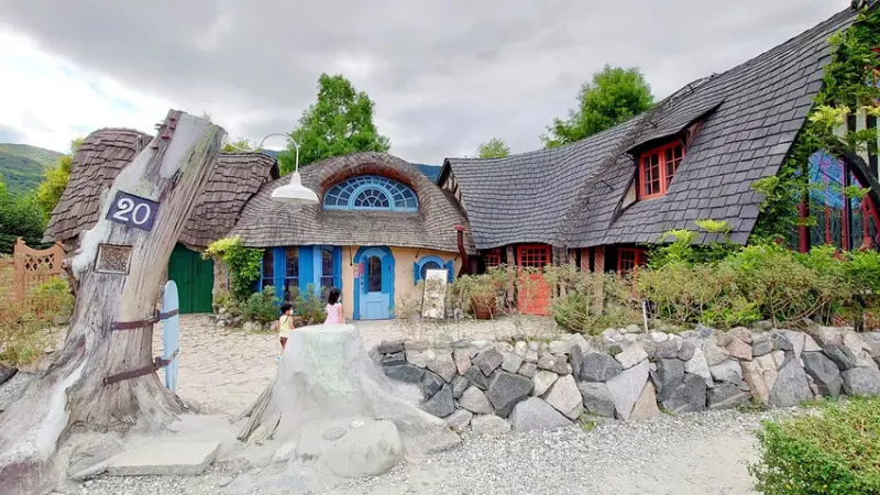 花蓮咖啡廳|Mr.Sam山姆先生咖啡館 奇幻小矮人世界