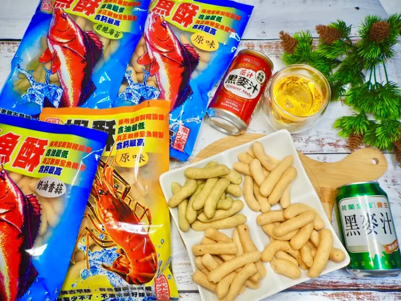 淡水伴手禮 醍醐大師 淡水魚酥 淡水蝦酥 淡水必買必吃名產 懷念的古早味 香酥清脆 2022觀光客必BUY - 藍色棉花糖咬蕃茄