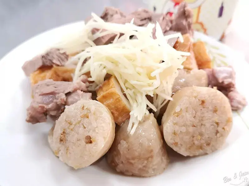 孝三大腸圈》最便宜一份才20元．豬肺好吃必點，基隆老字號小吃在地人推薦