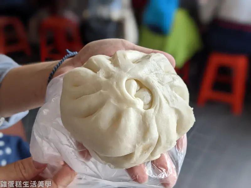 【台北食記】妙口四神湯肉包專賣店 - 迪化街49年老店，人氣排隊肉包