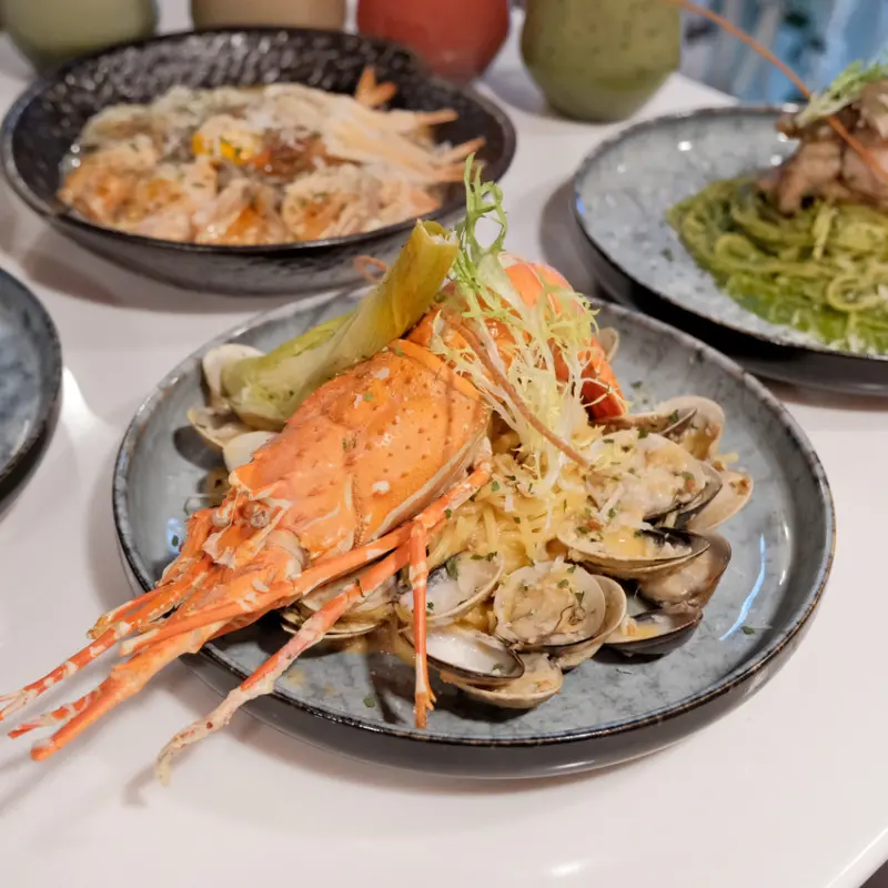 【林口必吃美食】意享eatenjoy林口店～龍蝦義大利麵超浮誇！寵物友善餐廳、林口三井美食