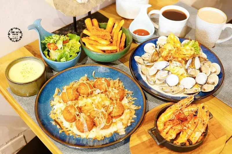 村口微光 逢甲店，台中最美老屋巷弄義式餐廳，創意新品章魚燒味噌燉飯每日現量供應，平價義式料理159元起 - Cyndi loves享食天堂