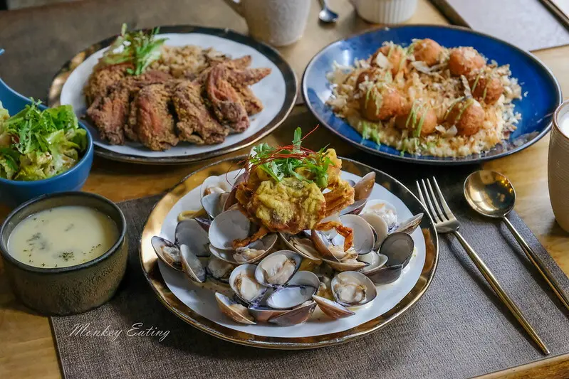 村口微光｜台中逢甲巷弄美食，超美懷舊文青老宅隱藏超浮誇義大利麵，新上市章魚燒燉飯很推