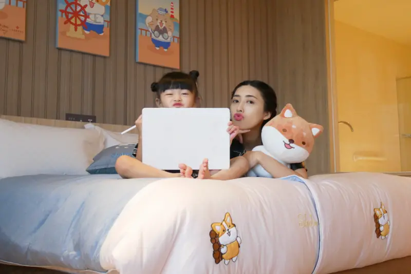 【住宿分享】新竹飯店推薦,安捷國際酒店 AJ Hotel,廢柴的海上探險展覽,全新柴語錄親子公寓房型,可開伙,近高鐵站 - Tanmilin