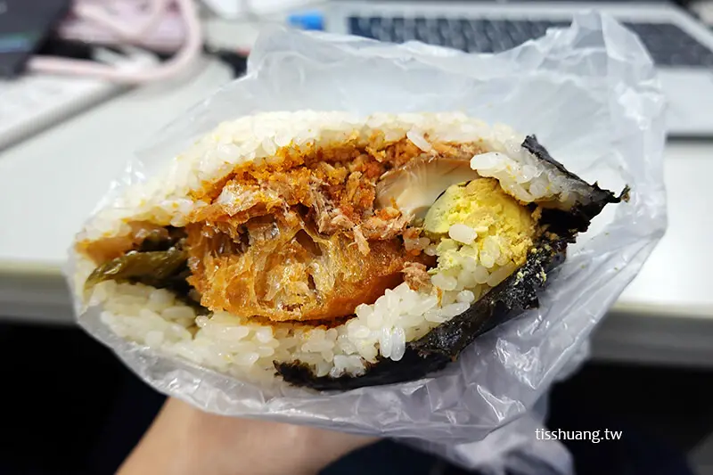 【台北車站美食】飯糰霸，早餐必吃!份量超多，台北車站美食小吃推薦 - TISS玩味食尚