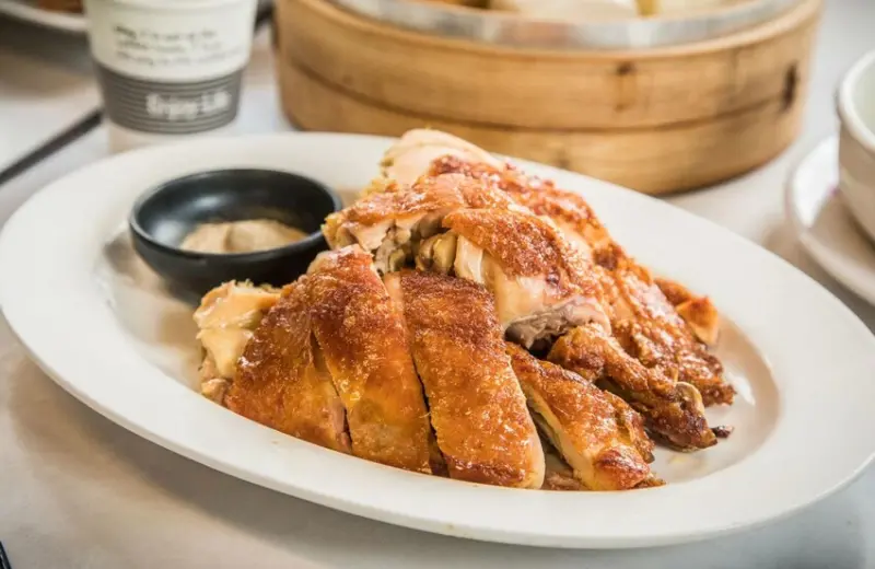 台北市士林區松竹園土雞城｜土雞自己養，米其林黃金脆皮雞必點！滿額還送小饅頭