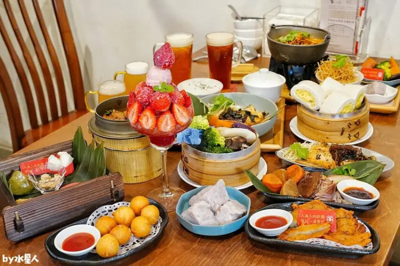有春茶館：復古懷舊台灣味茶藝館，一個人也能開吃辦桌手路菜，浮誇草莓冰季節限定登場