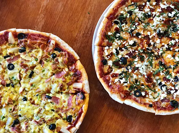 【屏東美食￭墾丁必吃】Rock Garden 手工比薩 x 皮薄餡多好滋味，墾丁必吃的美味！║屏東美食推薦、墾丁美食、墾丁美食推薦