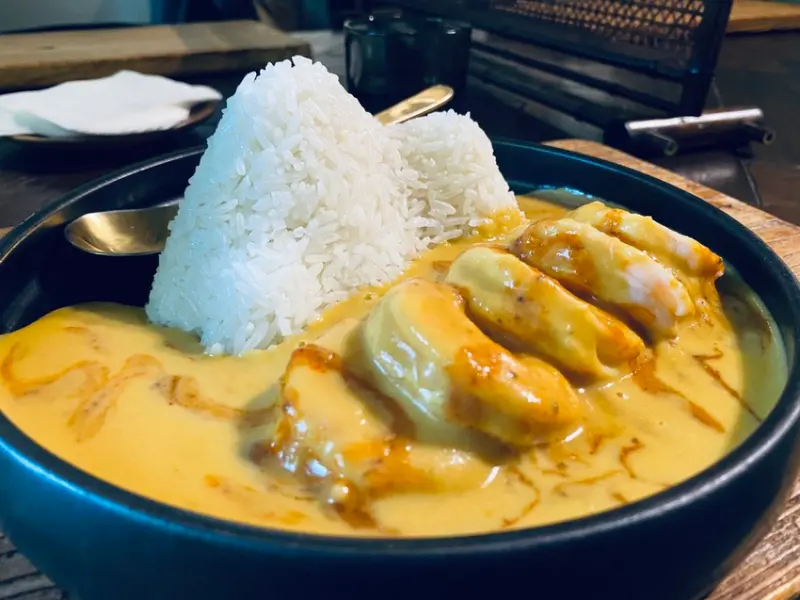 【台中 咖哩】山色 Shānsè ，入靜山林，靜觀山色。山色咖哩賣一份食物的山色