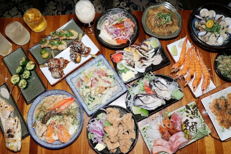 隱身巷弄內的厲害居酒屋.串燒生魚片海鮮都好吃.新北耶誕城周遭美食.板橋居酒屋推薦♥漁網居酒屋♥