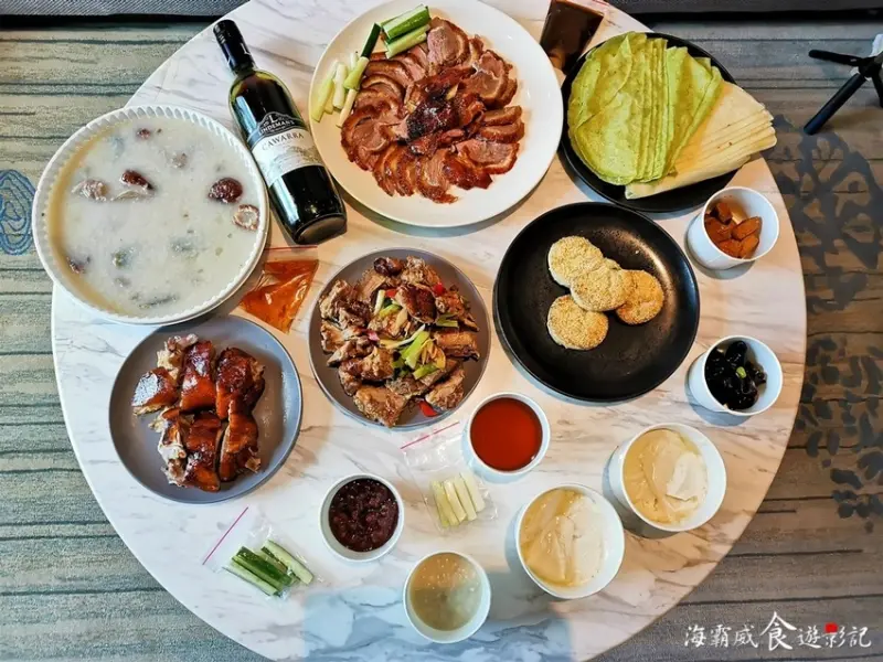 台北●飯店外帶烤鴨【國泰萬怡酒店 怡享美食】港式掛爐烤鴨 一鴨四吃 在家用餐也要有儀式感