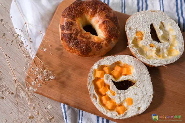 【宅配美食】艾立蛋糕Elly family❤可宅配到府的居家防疫麵包❤貼心免下車取貨服務❤冷凍可儲藏60天❤電鍋加熱超方便