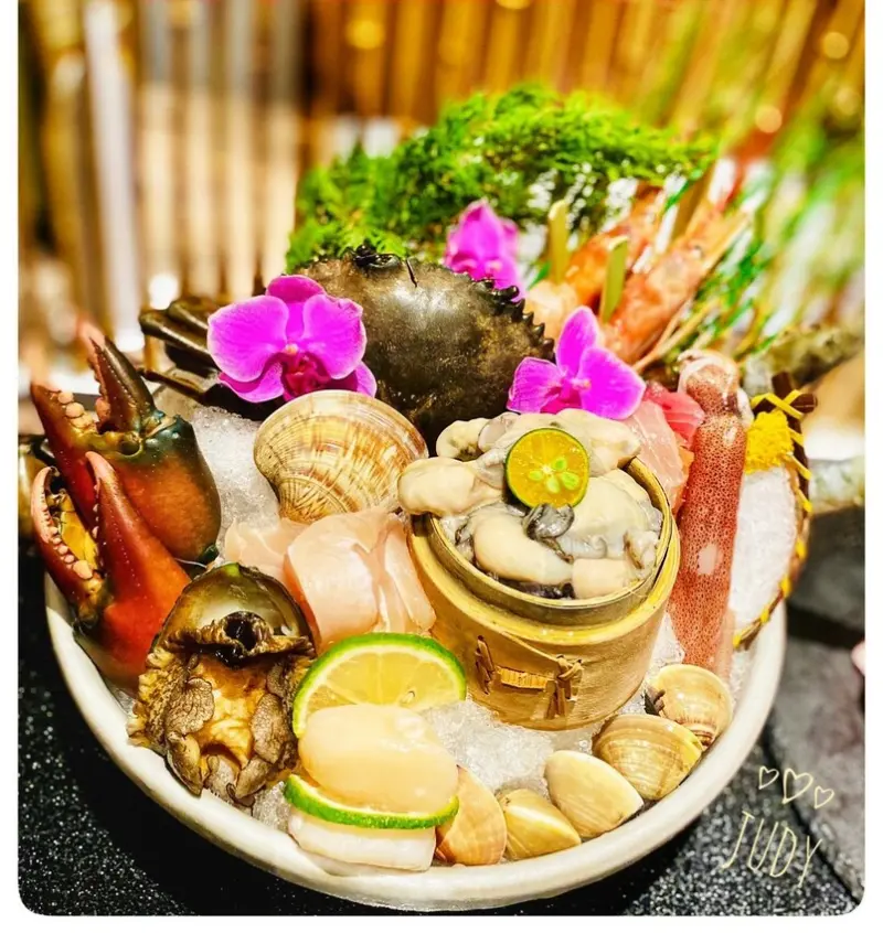 【台北東區 火鍋餐廳推薦】竹苑shabu 高檔次的鮮蟳海味 極品饗宴 老饕最愛，疫情過後最想吃的美食 最享受的涮涮火鍋餐廳，愛就一起快樂GO !