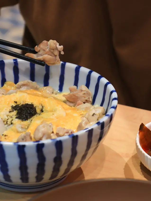 信義區就有三間門市的粥品專賣店！新光三越A11館