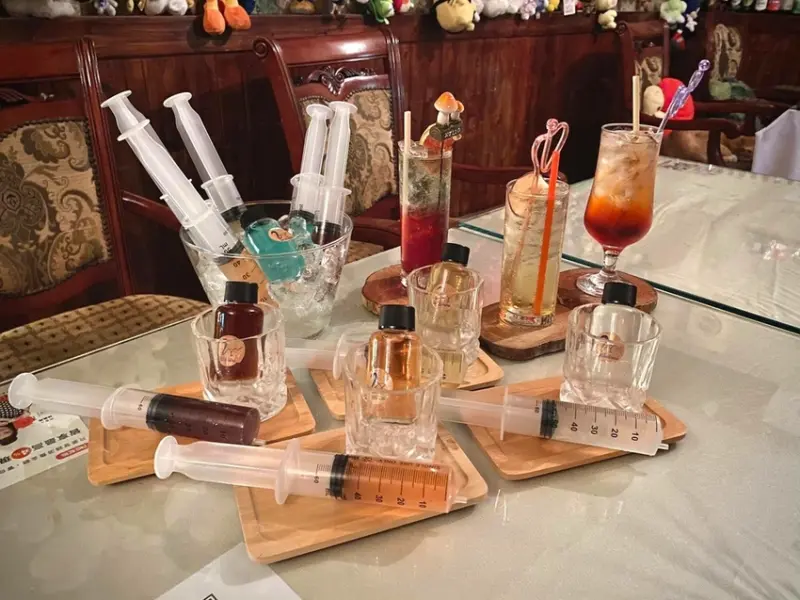 新竹美食。飲｜W.Bistro｜全新推出「防疫大作戰」期間限定調酒。串聯防疫時事梗。讓你自由選擇想要「接種」的疫苗雞尾酒