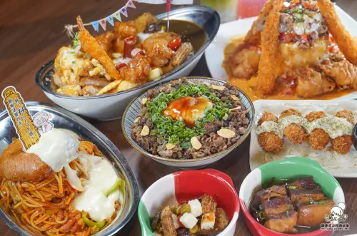 媒體推薦高雄15年以上的 咕嚕咕嚕家 咖哩炸豬排，全台最巨龍王號、一人小龍王號、咖哩豬排專賣店 X 五甲必吃美食 - 跟著尼力吃喝玩樂＆親子生活