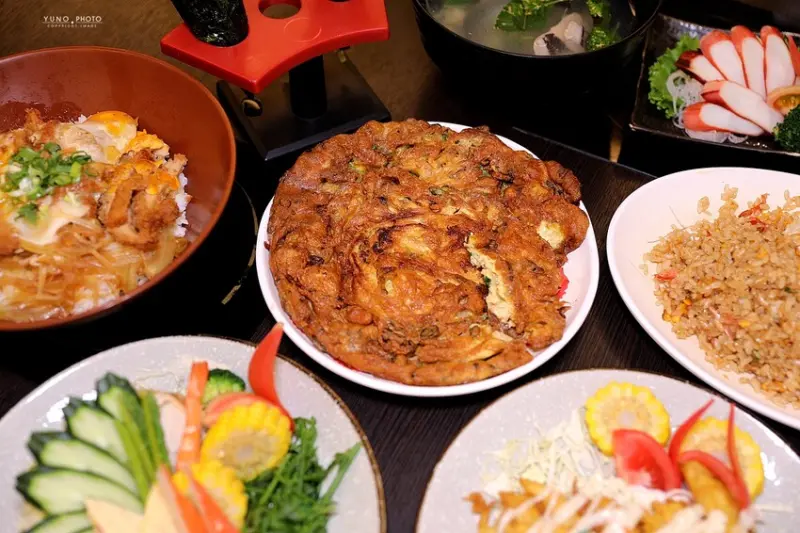 老牌平價台式日本料理！經濟實惠 現點現做熱炒下酒小吃｜築也日本料理-益民二店（台中大里美食）