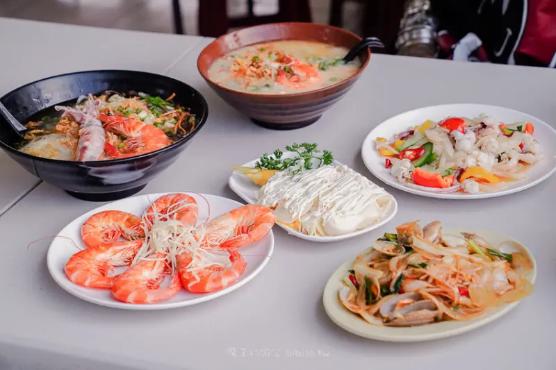 卯澳海洋驛站 Ｘ魔王 貢寮美食 新北美食 人氣小卷米粉 海鮮粥 現流海鮮